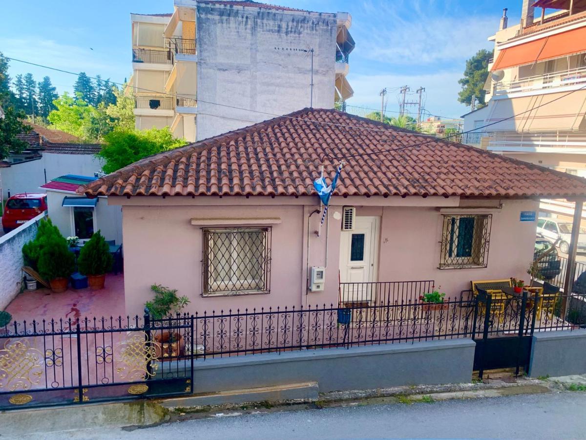 Lovely Place With Veranda Apartment Larissa Exterior photo